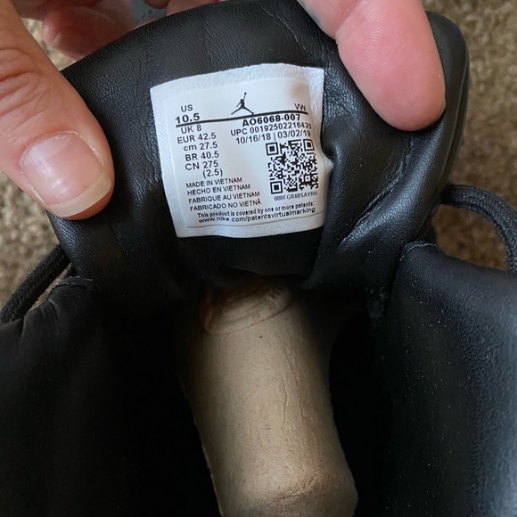 Jordan 12 Retro Black\Metallic Gold-White (W) - Picture 7 of 11